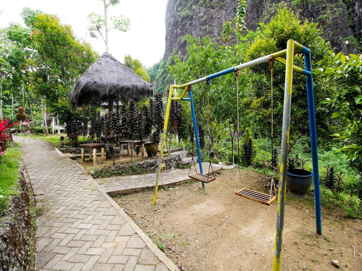 Oyo Homes 91134 Desa Wisata Tebing Lingga Trenggalek Exterior photo